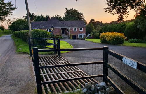 Idyllic 2 Bedroom Self-Contained UpsideDown Annexe - Photo 2