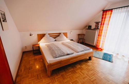 Bio-Weingut Staffelter Hof - Foto 75