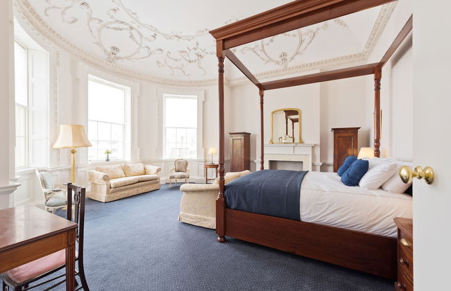 Henrietta Suites City Centre - Photo 1