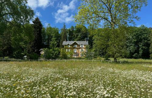 Private Oasis: Luxe 20-guest Estate, Jacuzzi, 8 Ha - Foto 5