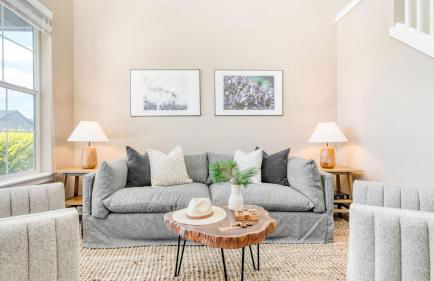 Canal Trail Base Camp by AvantStay Hot Tub Deck Walk to Pickleball 10 Min to Bend Family Friendly - Foto 16