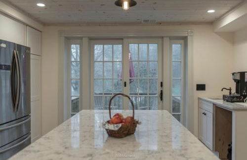 Restored 1881 Farm House - Foto 9