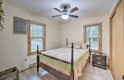 Riverfront Escape with Dock 19 Mi to Saratoga! - Foto 11