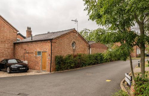 The Coach House - Cosy Retreat in Warwickshire! - Photo 27