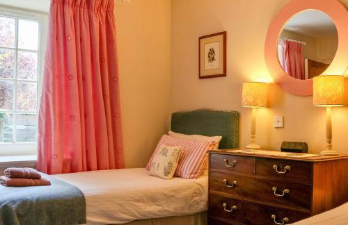 Spacious cottage - walk to Crieff - Photo 17