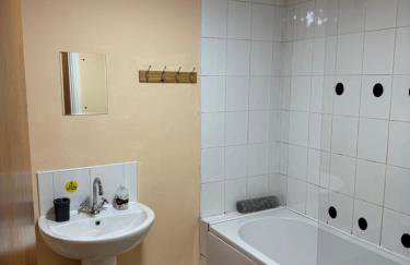 Modern, Quiet, Sleeps 10, Parking, Anfield, Beatles, Liverpool - Photo 12