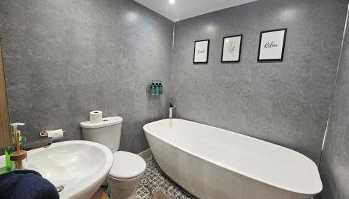 The Penthouse Tamworth Spacious 3 Bedroom Apartment in the town centre - Foto 5