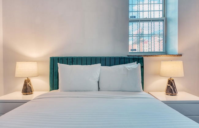 Stairway 3BR Apt w W D Ideal for Groups - Foto 5