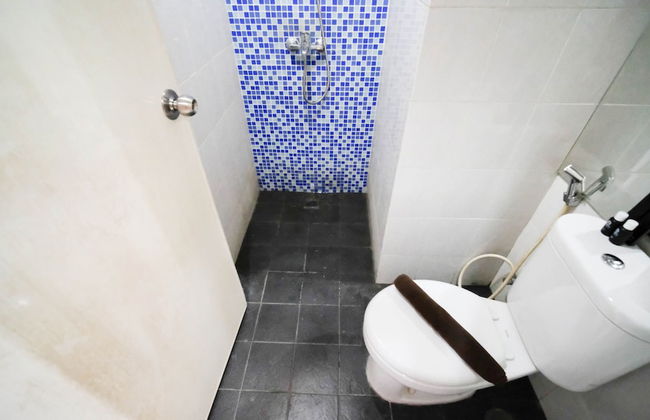 Homey And Tidy 2Br At Puri Mas Apartment - Foto 13