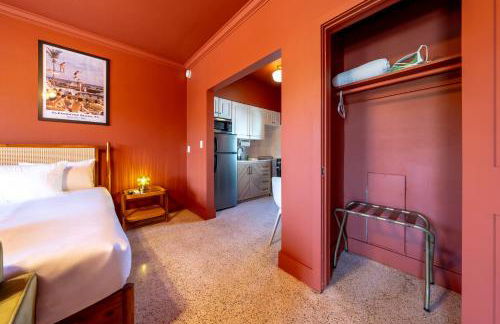 Monaco Vacation Rentals - Photo 48