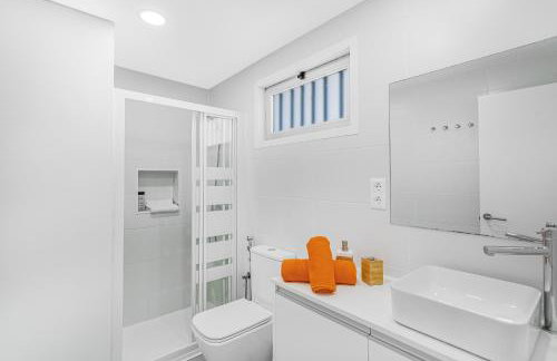 Newly Refurbished Beachfront - Foto 8