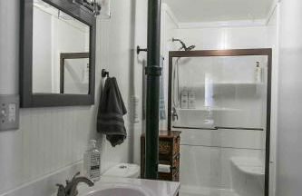 Paradise By The Park - 3 bd and 1 ba Family Getaway - Photo 3