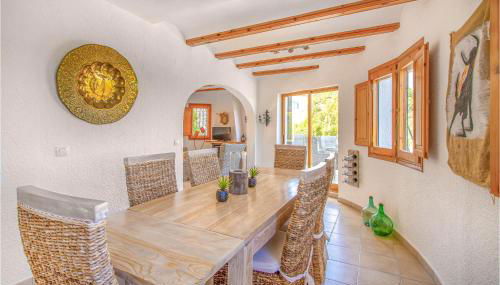 Awesome Home In Pedreguer With Kitchen - Foto 5