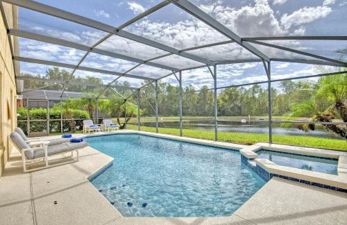 Sunny lake view villa with pool spa - close to attractions - Foto 46