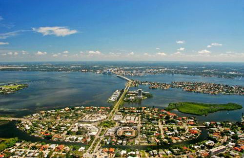 King Bed - Walk to St. Armand's Circle and Lido Beach in Minutes! - Foto 52