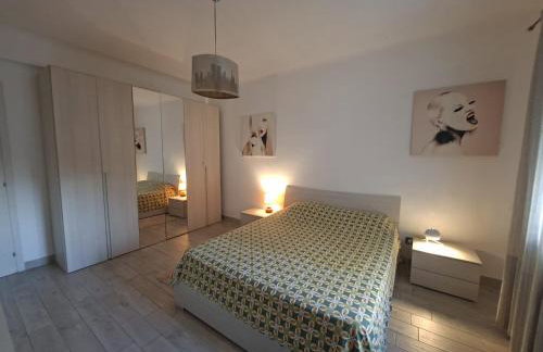 Grand F2 60mq centre Antibes, proche plages, commerces, 2 balcons, parking, train, bus, deco vintage, pet friendly - Foto 53
