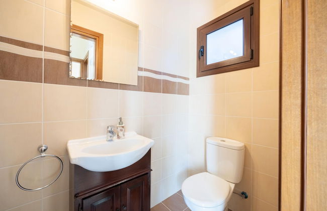 Villa Kambos Ena in Polis - Photo 23