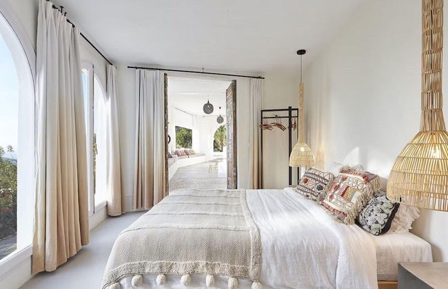 Hillside Villa With Sea-views - Photo 6