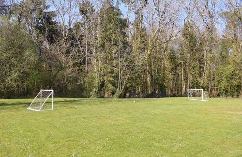 Pigeon Coo Farmhouse - Photo 6