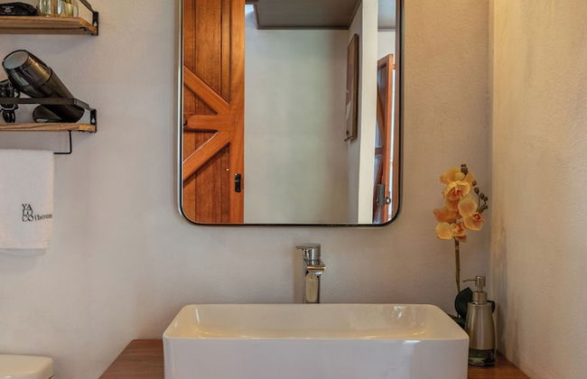 Yaloco House Monteverde - Photo 77