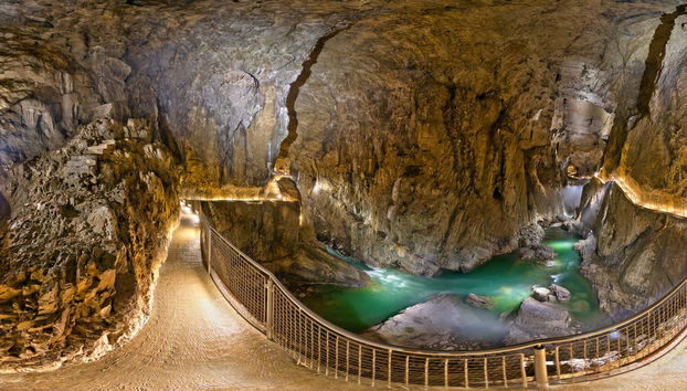 Tour por las cuevas de Skocjan