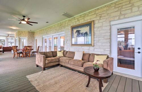 Modern Lakehouse with Stunning Views and Hot Tub! - Foto 30