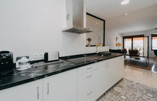 PISO EN LA PLAYA CON PISCINA - Photo 12