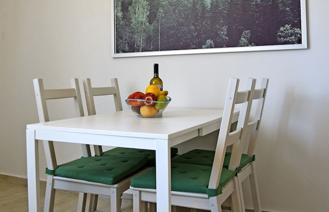 Castello Apartments - Photo 31