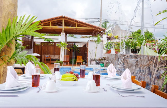 Galapagos and Beyond - Photo 26