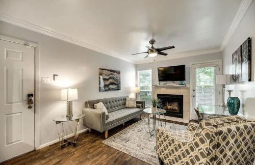 1BD Condo South Irving I28 - Foto 6