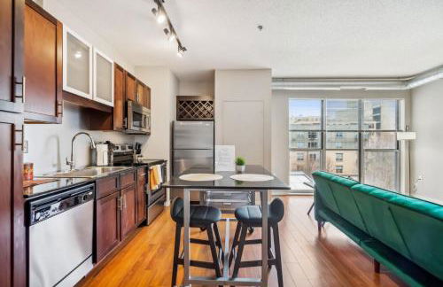 CozySuites 2BR Mill District with pool, gym #02 - Foto 9