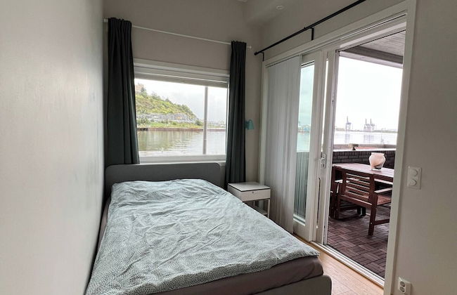 Stylish Seaview 4 Beds Central Apartment Sorenga - Photo 9