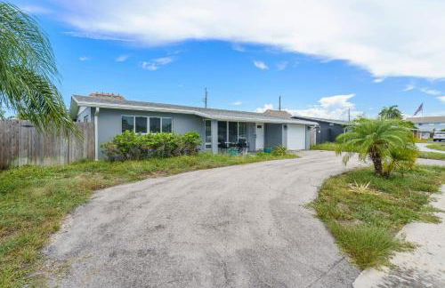 Private Vacation Home Near Beach Newly Renovated - Foto 33