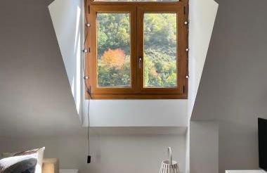 CALMFRANC ático abuhardillado con vistas al río y la montaña Avistamiento de ciervos en Canfranc Pueblo - Foto 1