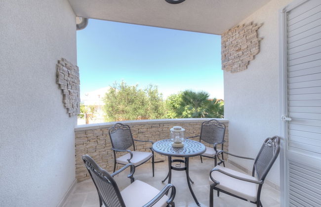 Apartment on Murter With Pool and Jacuzzi - Foto 7