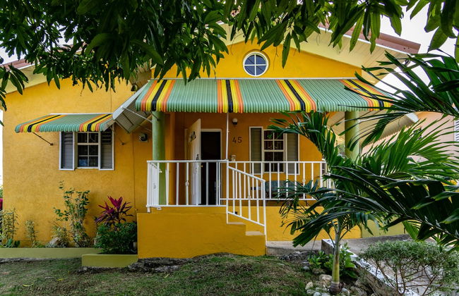St Mary Mins Away From Ocho Rios 2 bed Ocean View Villa - Foto 1