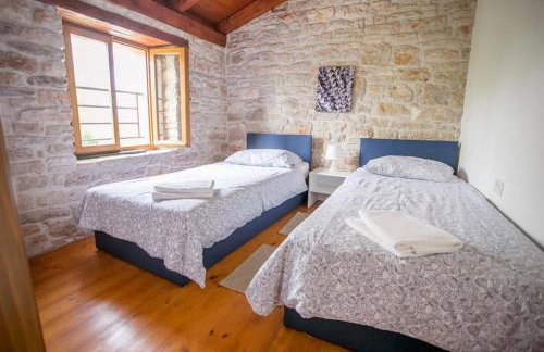 Abortolami with Pool and Garden - Foto 18