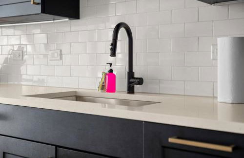 5 Star Building and Location Pool and Gym Midtown - Foto 24