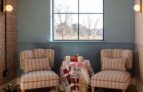 Hot Tub, 5BR2BTH in Guthrie, OK- Near EdmondOKC - Photo 46