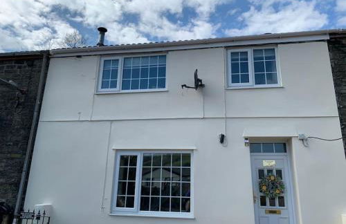 Old Canal-Side Cottage Taff Trail Merthyr Tydfil - Photo 6