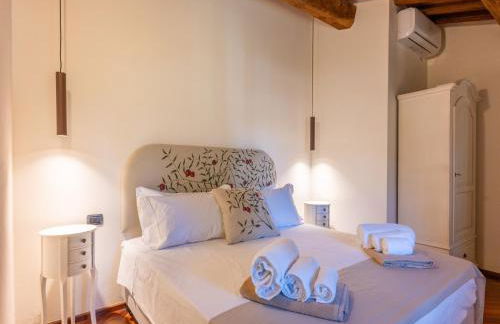 Villa in Tuscany with Pool and Olive Grove - Photo 21