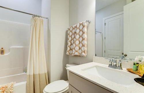 Lake Greenwood Access Modern Escape with Patio! - Foto 15