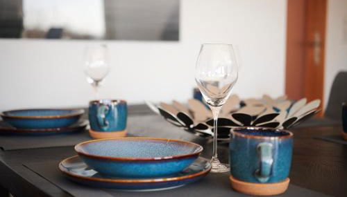 Lichtdurchflutende Wohnoase-Stilvoll-ruhig-kostenloser Parkplatz- 24-7 Self Check-in, bis zu 5 Personen, sehr geräumig - Foto 2