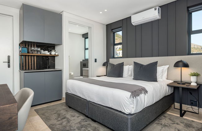 One Calais Luxury Apartments - Photo 65