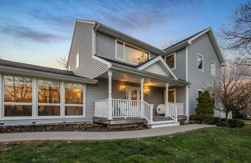 Mansion in the Hills with Pool - Foto 13