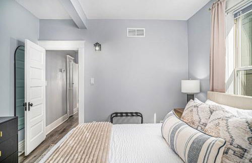 Completely Remodeled Walking Distance to Downtown Close to the Beach Downstairs Washer Dryer - Foto 19