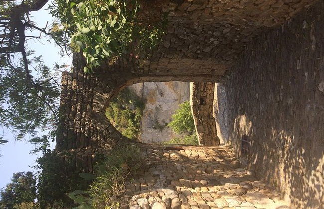 Tour privato di un giorno: Lastours, degustazione di vini, Minerve, Canal du Midi da Carcassonne - Foto 11
