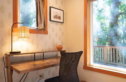 Bellevue Forest Haven Hideaway - Photo 6