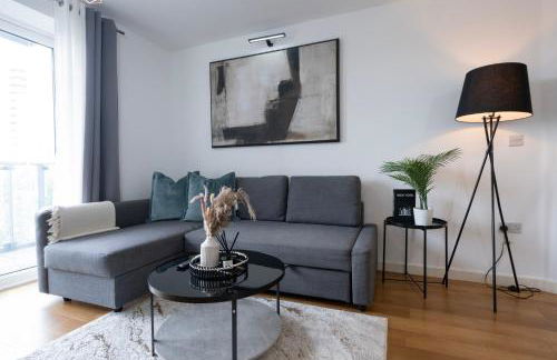 1BR River View - Parking - Sleeps 4 - Foto 29