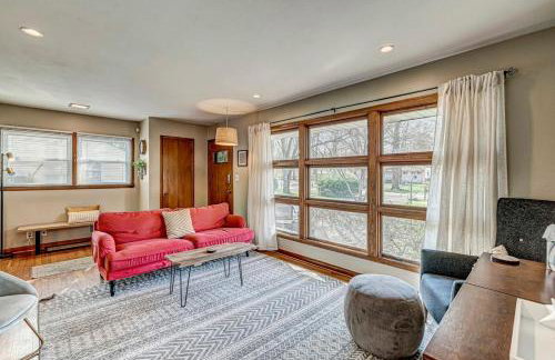 Butterfield Family Friendly Bungalow Northside Indy with Arcade - Foto 7